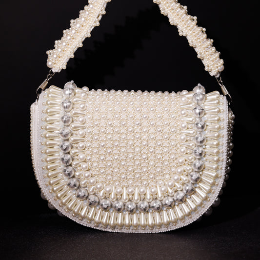Pearl Pakizaa clutch