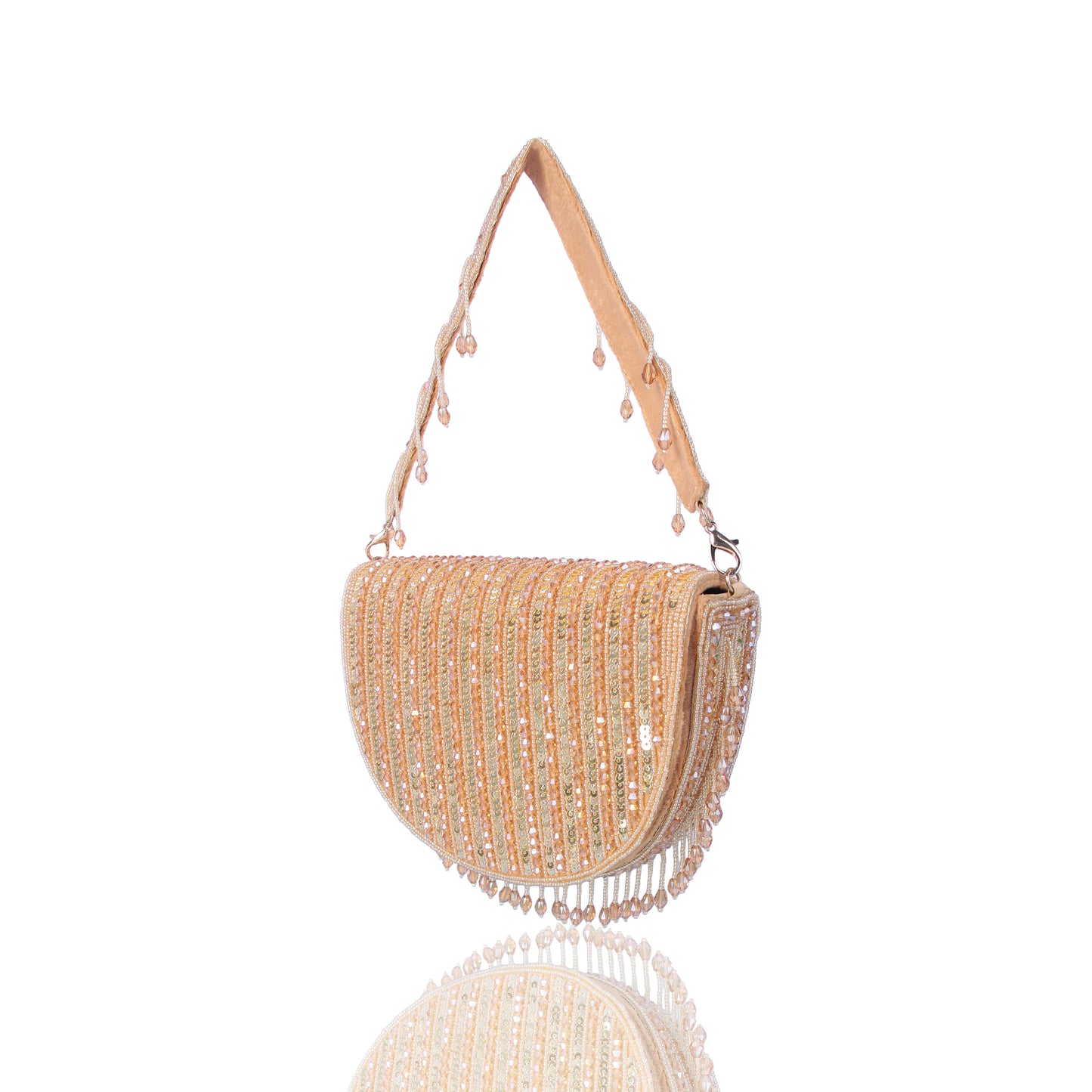 D shape vista clutch