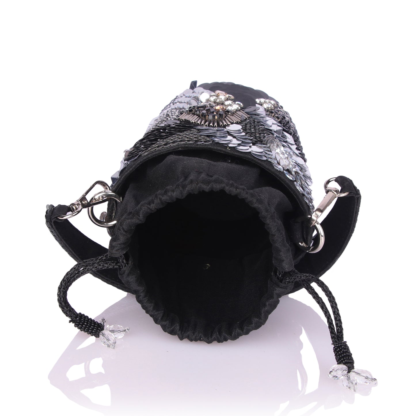 Evena beauty bucket potli