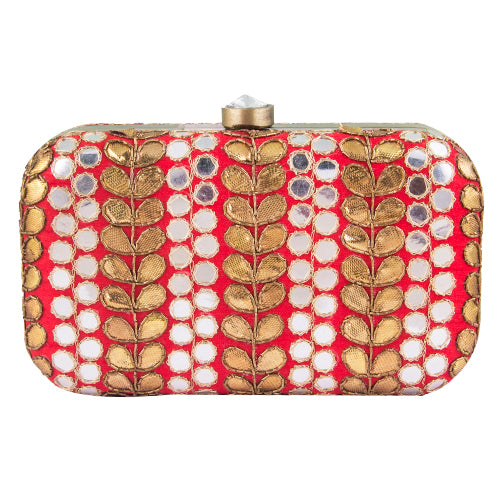 Gotapatti red clutch