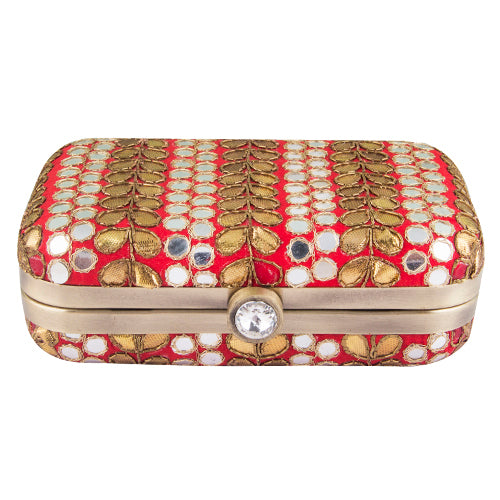 Gotapatti red clutch