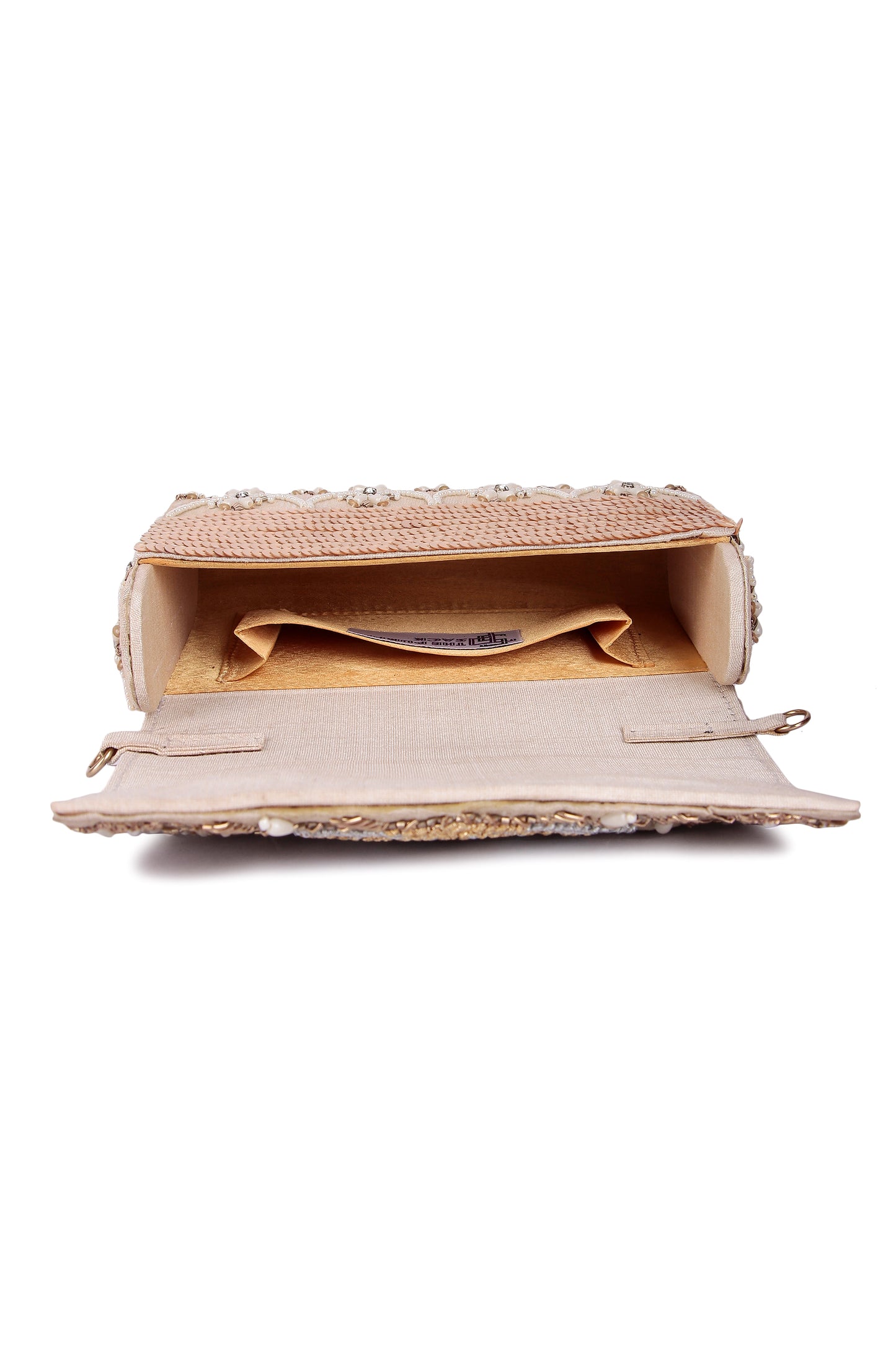 Classy subtle clutch