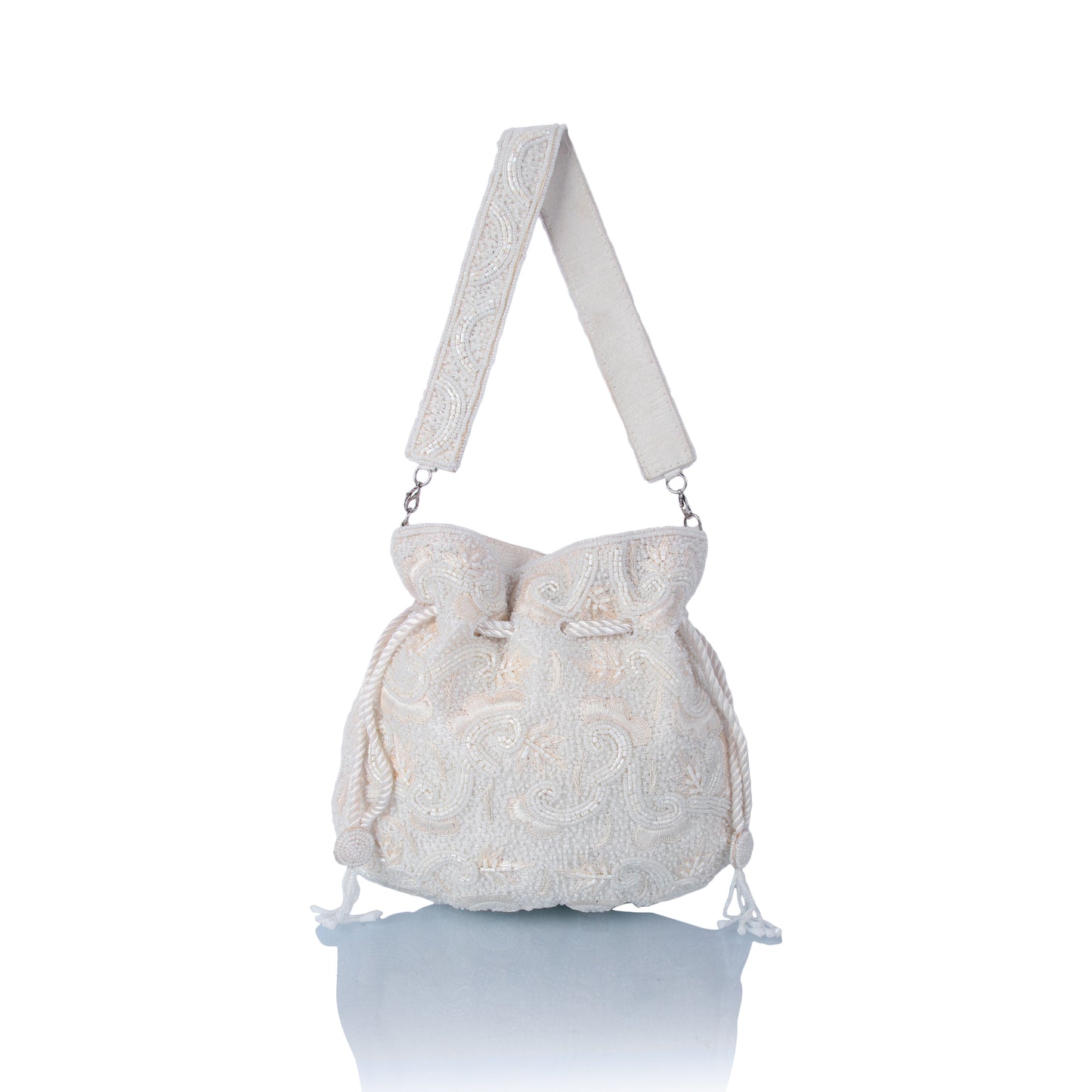 Daisy white potli bag