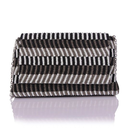 Mukaali black clutch
