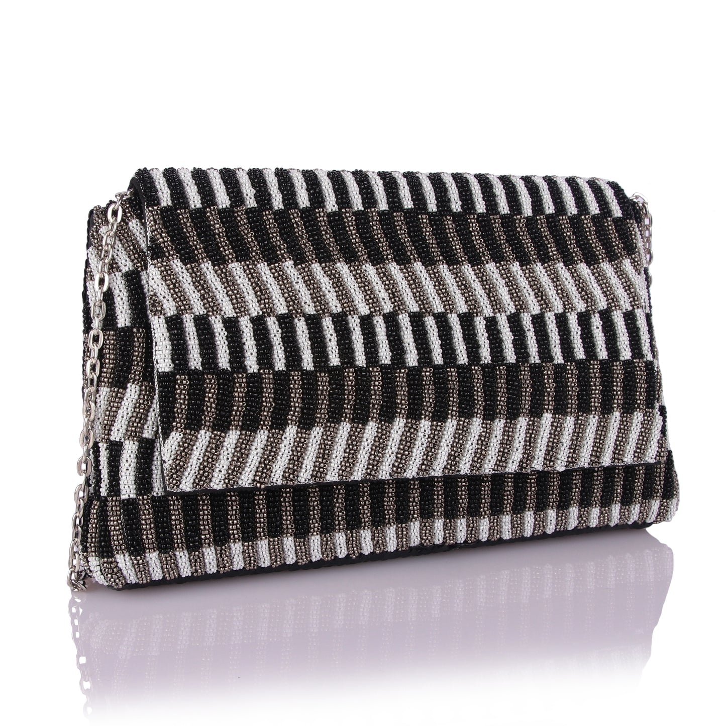 Mukaali black clutch