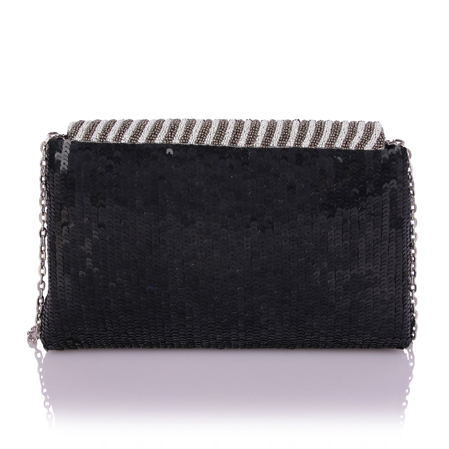 Mukaali black clutch
