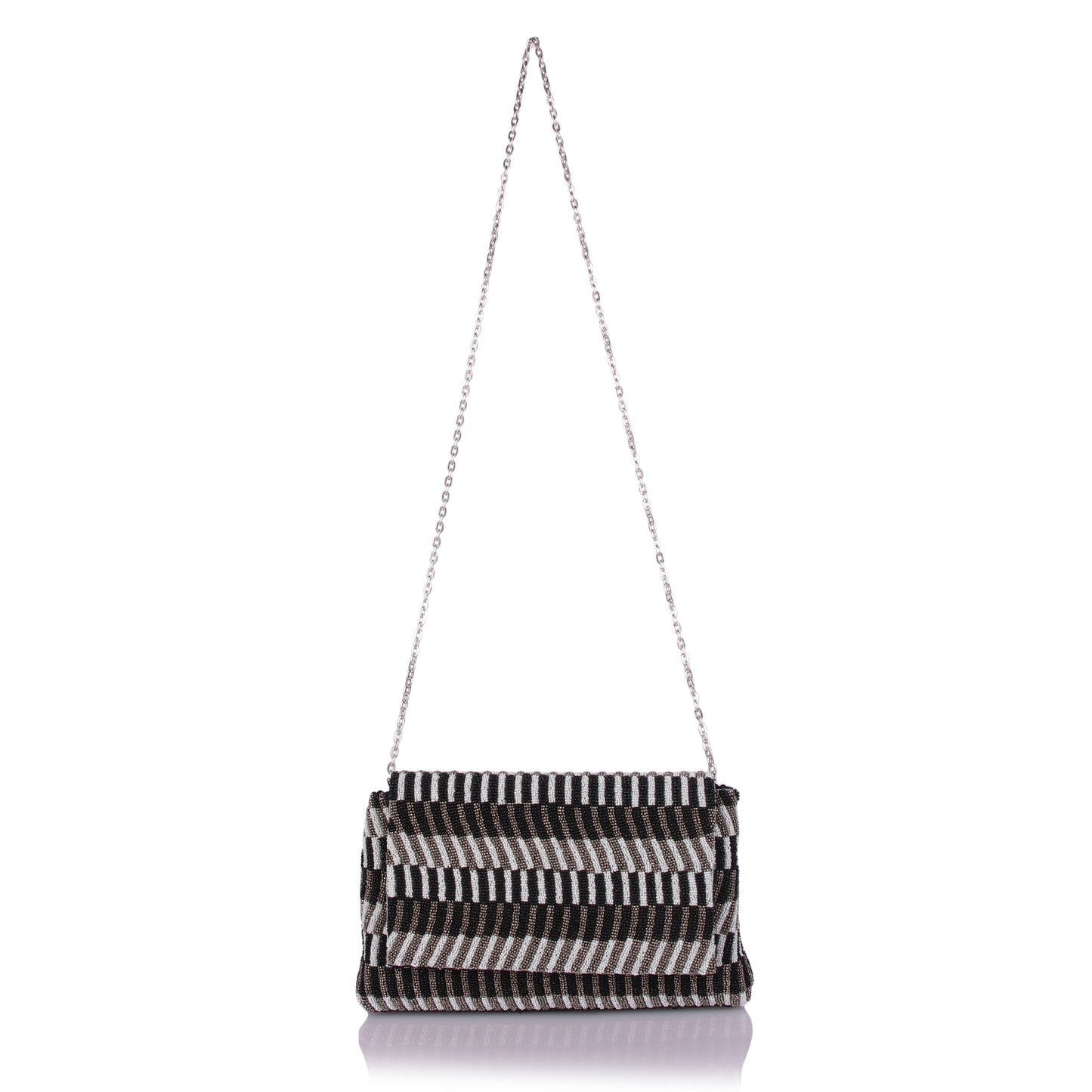 Mukaali black clutch