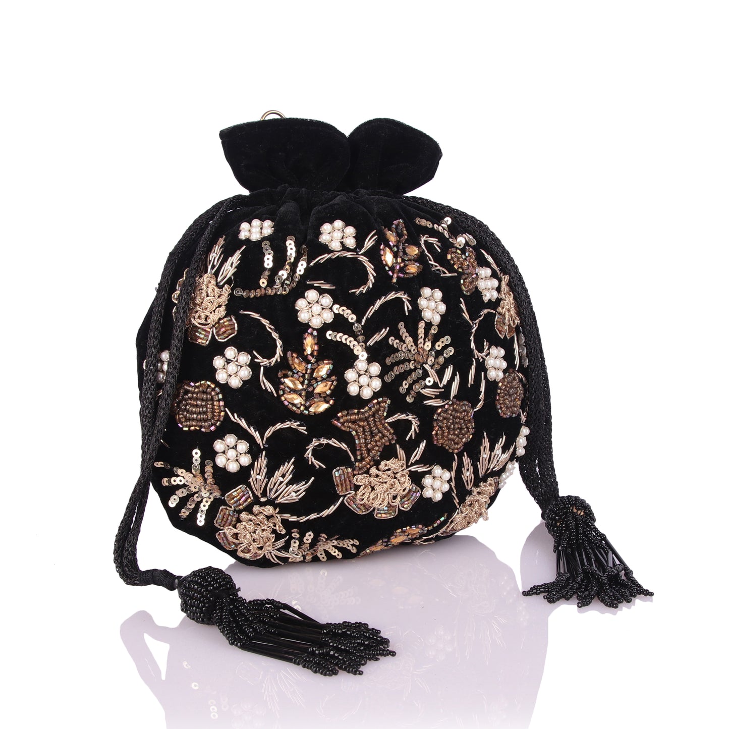 Inaayat potli bag
