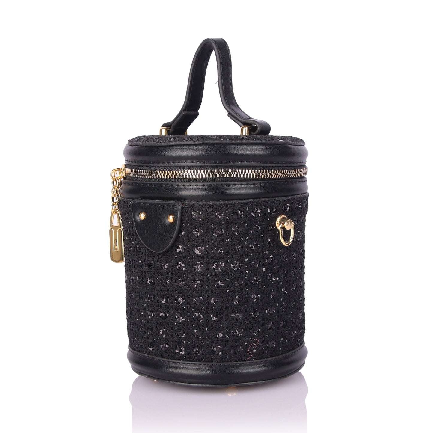Raven rattan bag