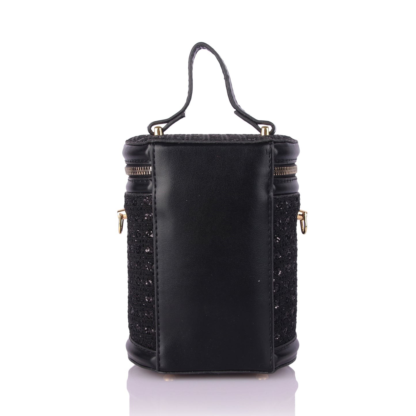 Raven rattan bag