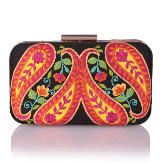 Applique'd clutch
