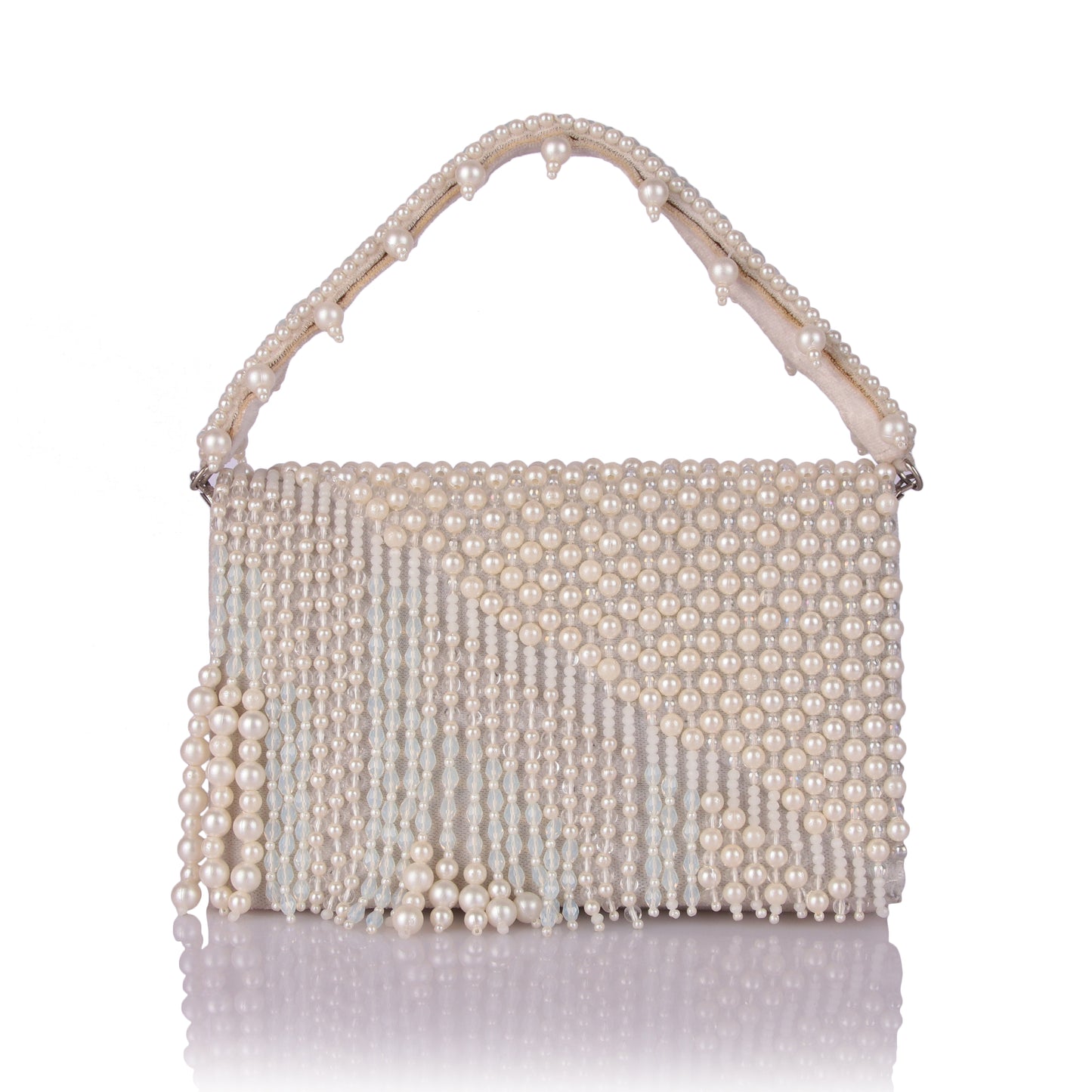 Pearl hanging clutch