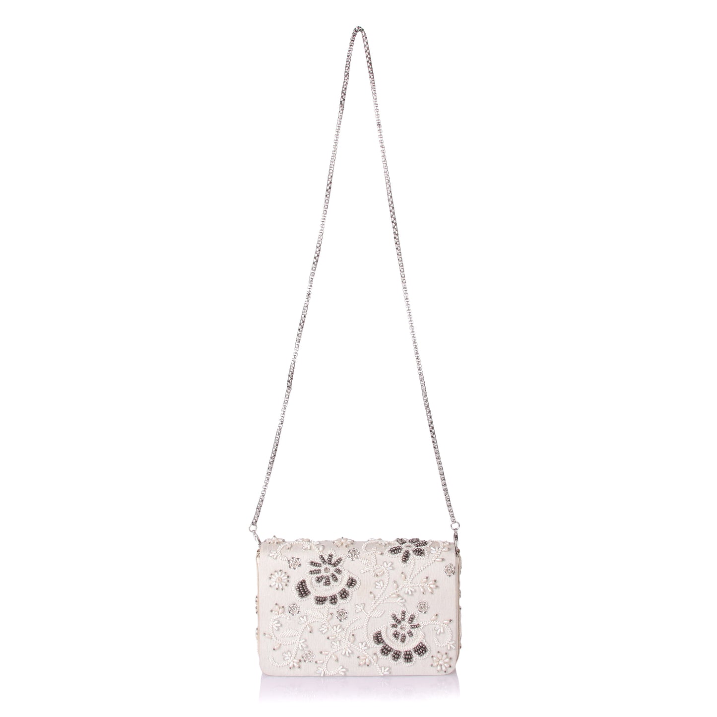 Pit pat pearl clutch