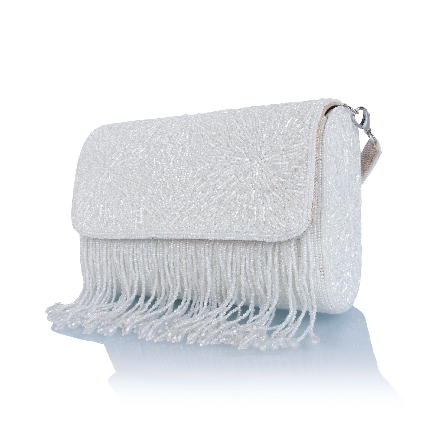 Snowhite hangings clutch