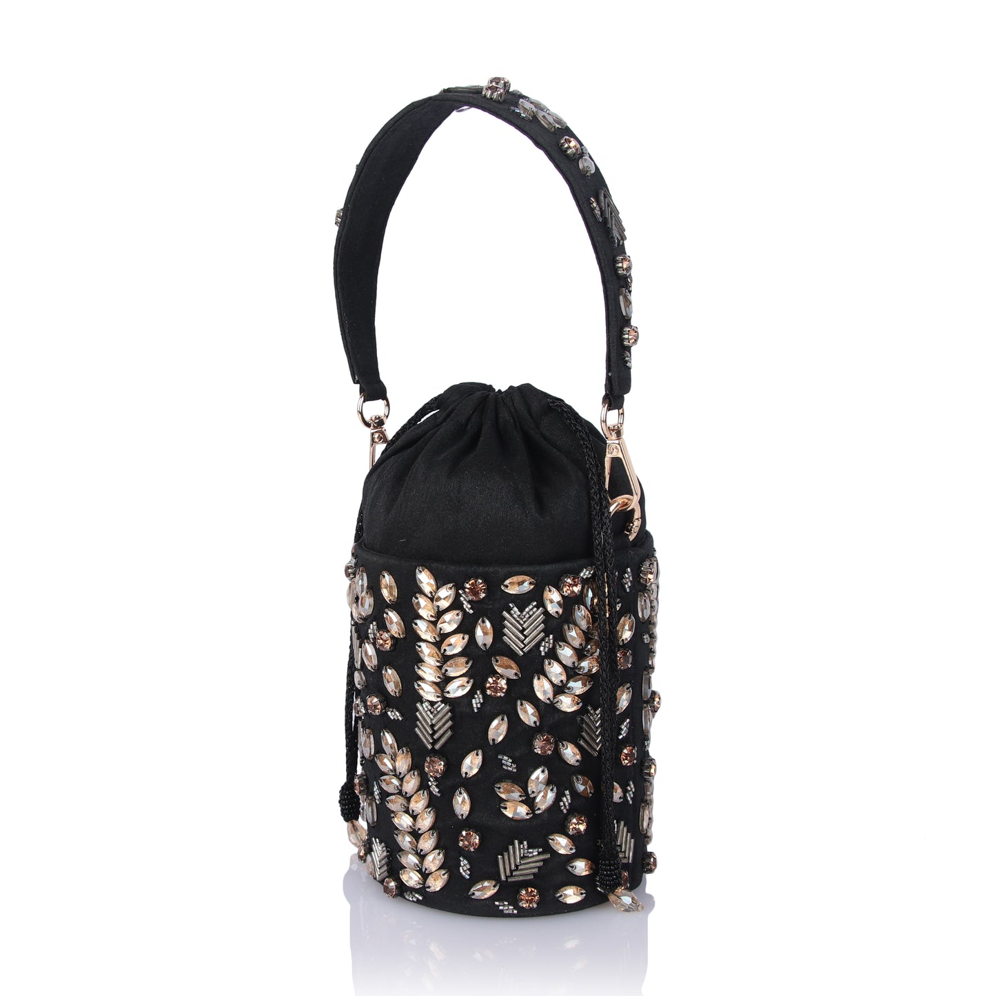 Noir luxe potli