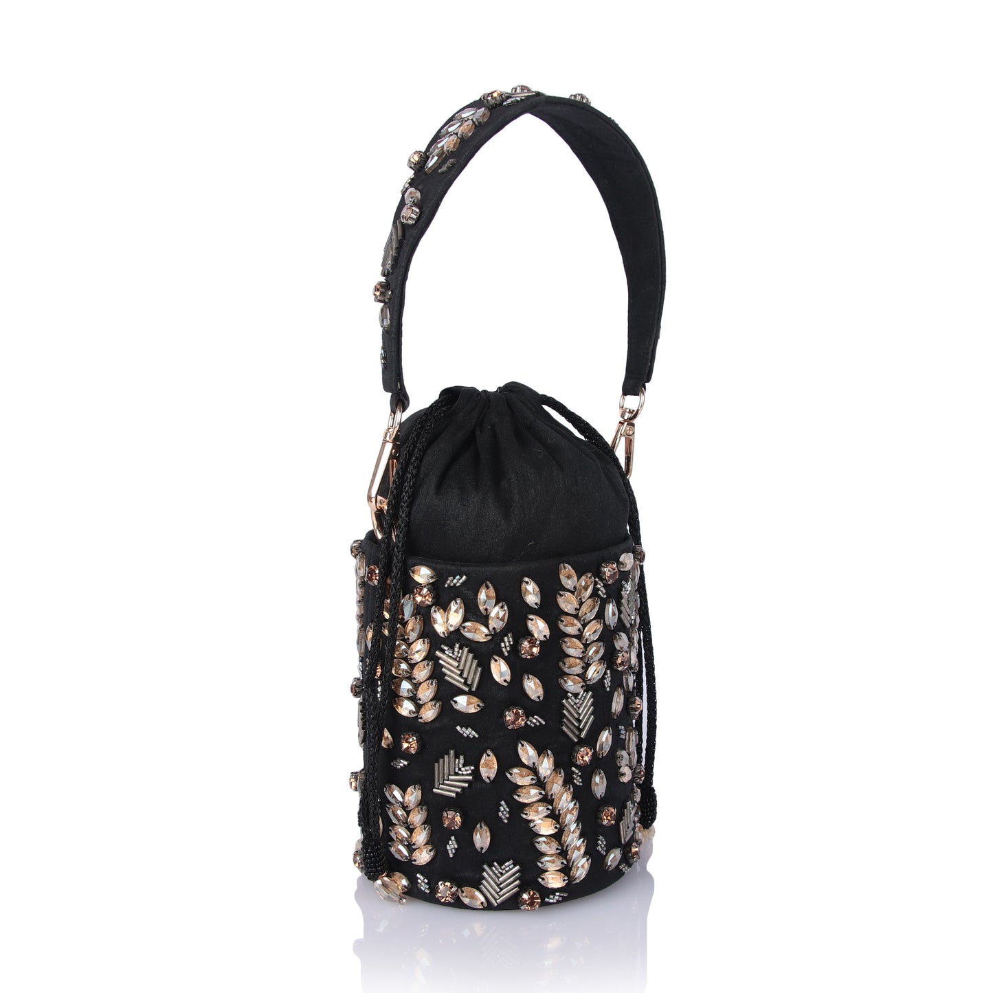 Noir luxe potli