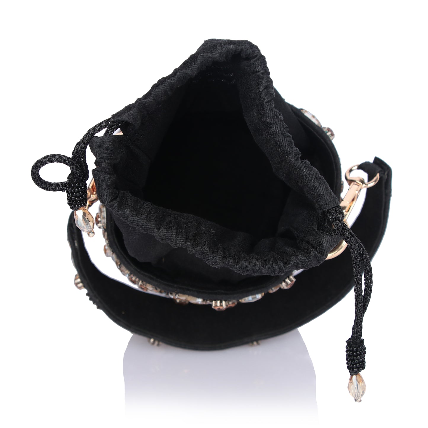 Noir luxe potli