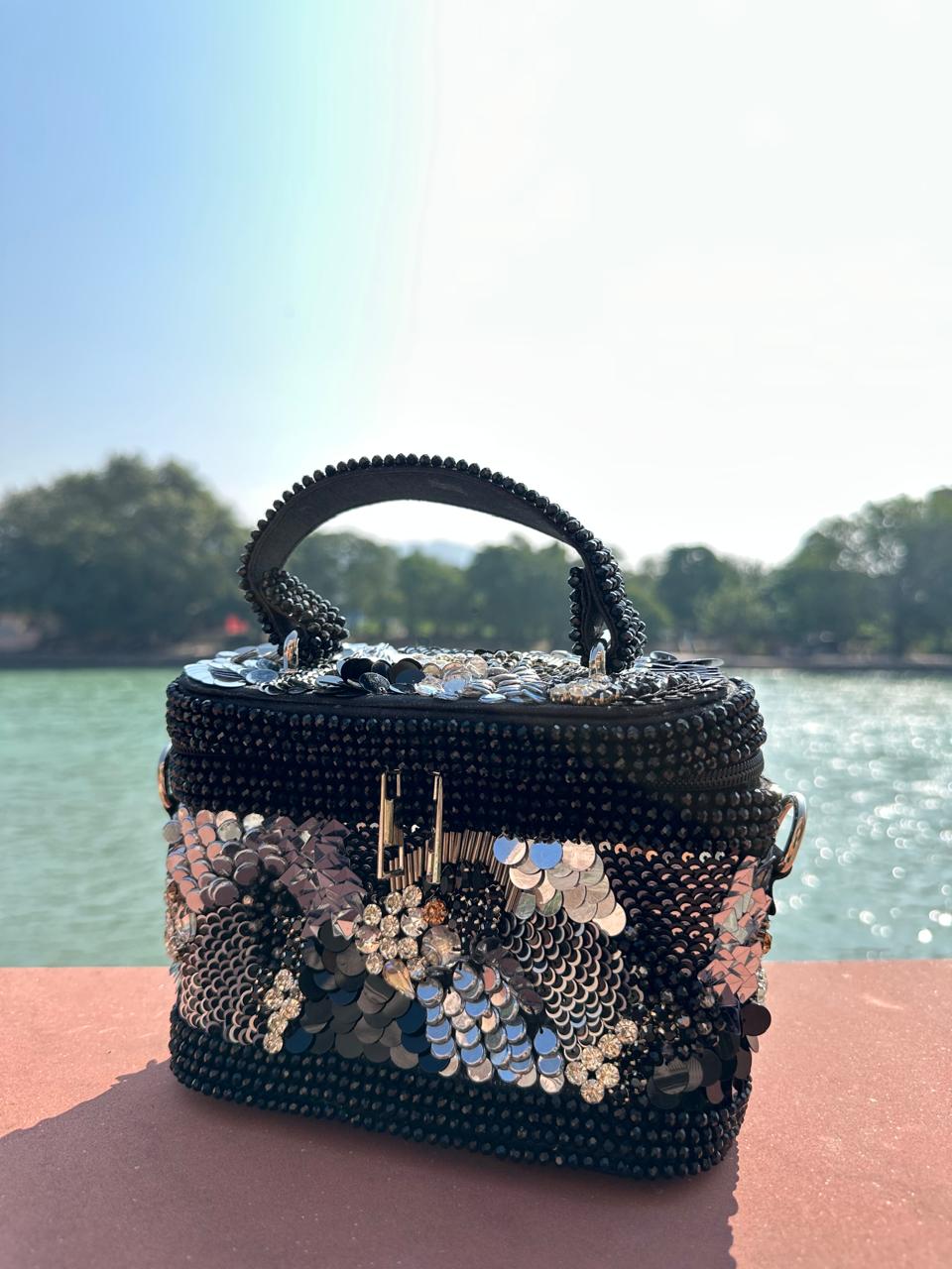 Sheeny gloss vanity bag